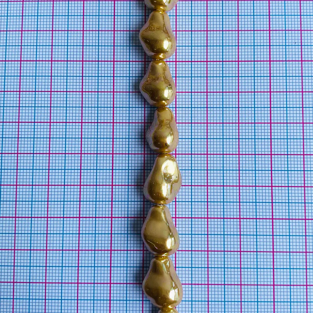 PERLA ✦ SHELL AMORFA 10*14 MM 2