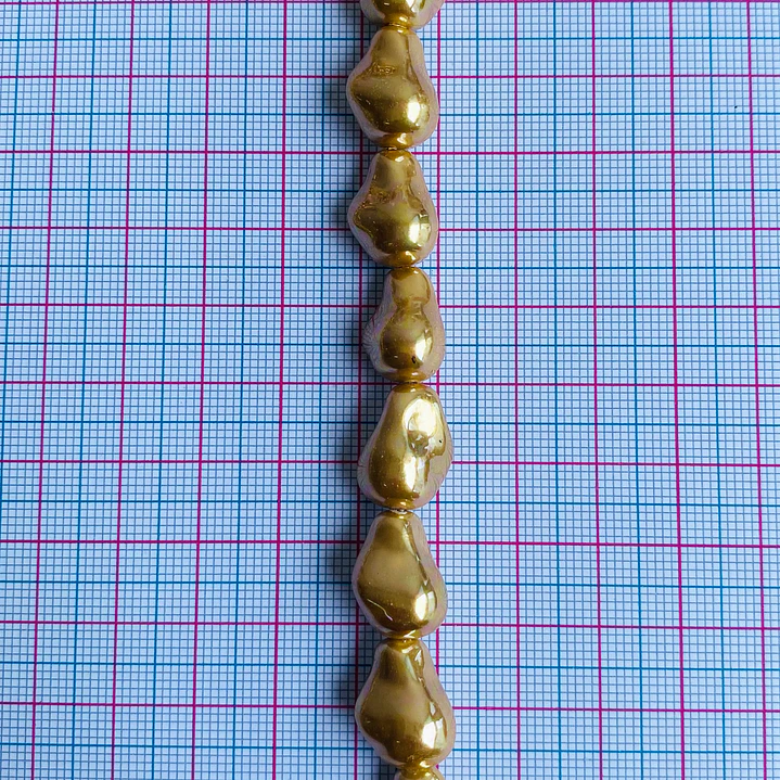 PERLA ✦ SHELL AMORFA 10*14 MM 2