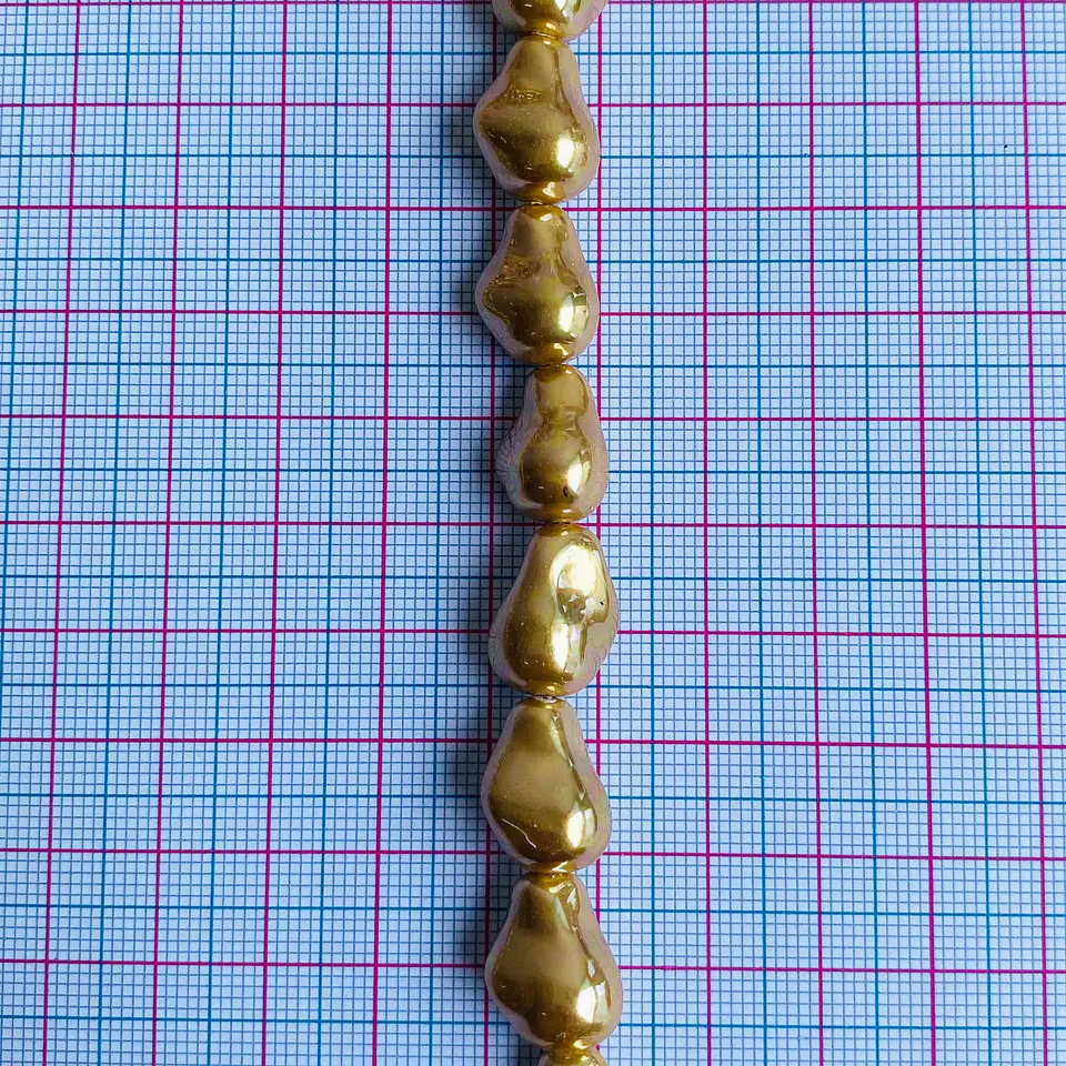 PERLA ✦ SHELL AMORFA 10*14 MM 2