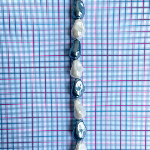 PERLA ✦ SHELL AMORFA 10*14 MM