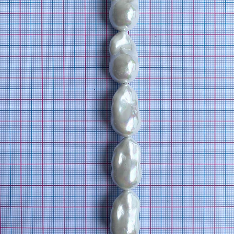 PERLA ✦ SHELL AMORFA 12*18 MM
