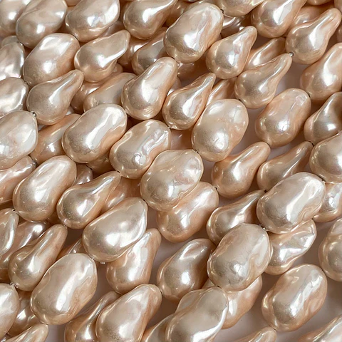 PERLA ✦ SHELL AMORFA 12*18 MM