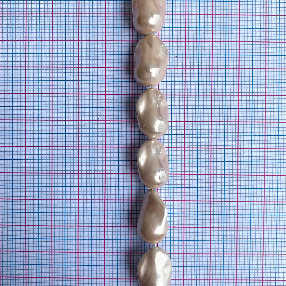 PERLA ✦ SHELL AMORFA 12*18 MM 2