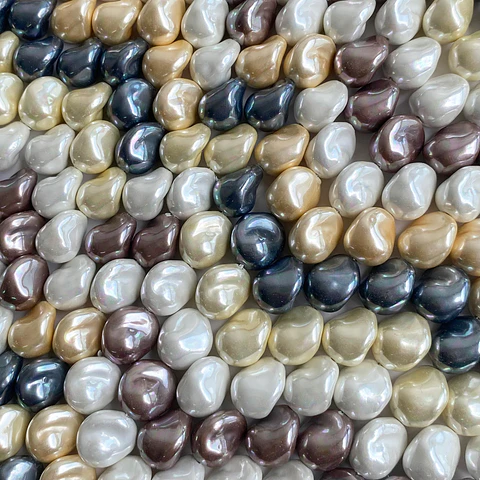 PERLA ✦ SHELL AMORFA 11*13 MM