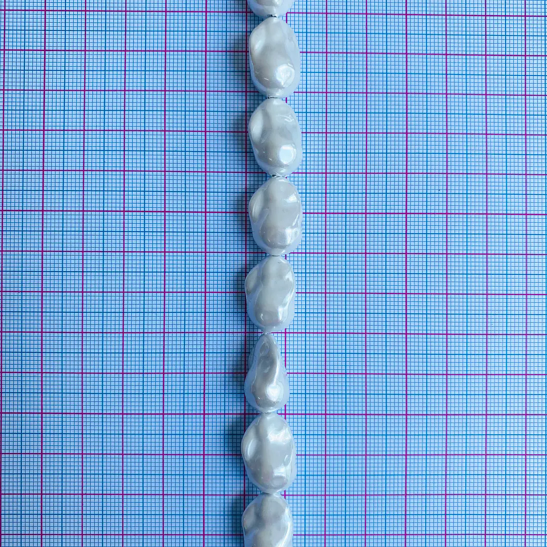 PERLA ✦ SHELL AMORFA 13*24 MM 2