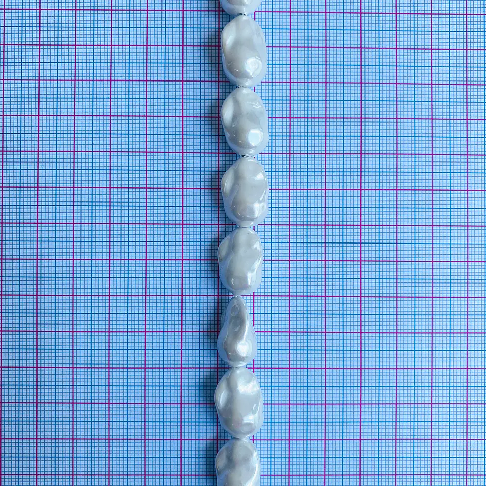 PERLA ✦ SHELL AMORFA 13*24 MM 2