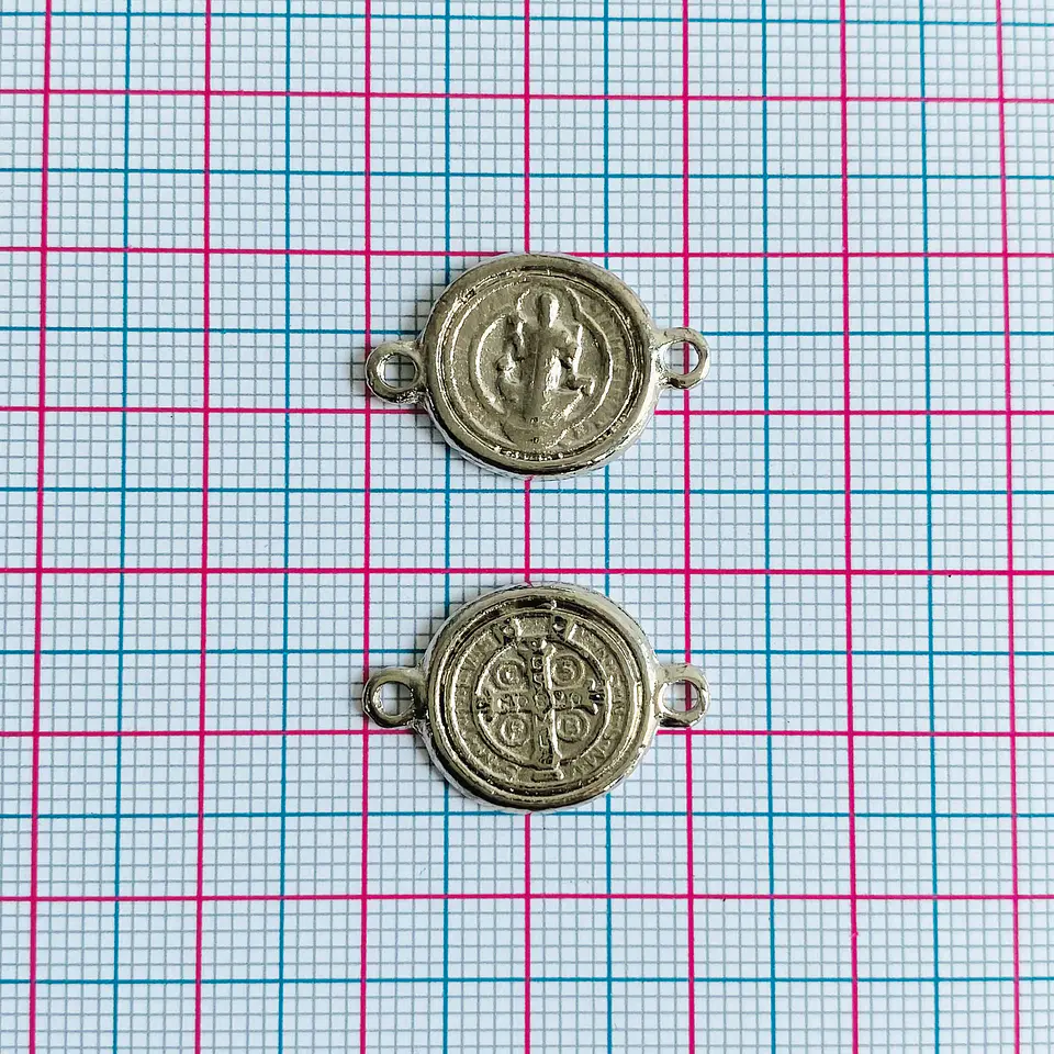 DIJE ✦ SAN BENITO EN ZAMAK 22*15 MM 2