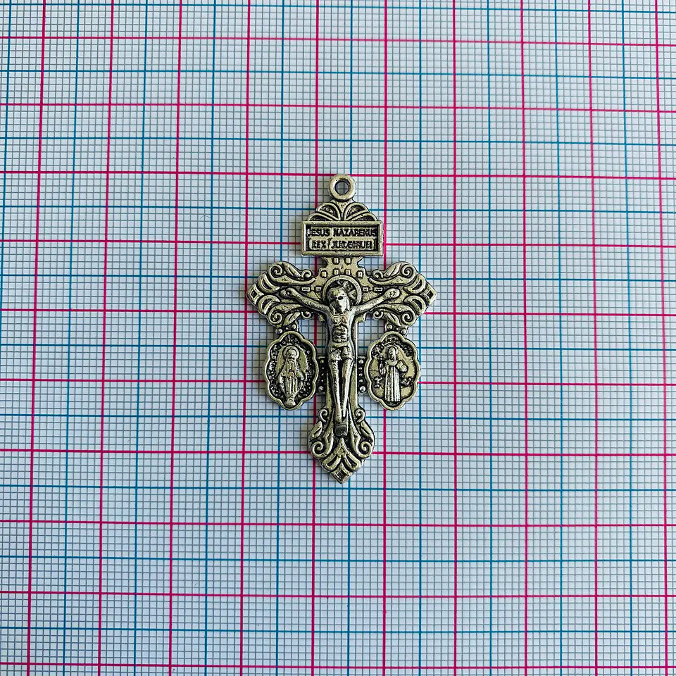 DIJE ✦ CRISTO DEL PERDÓN EN ZAMAK 2