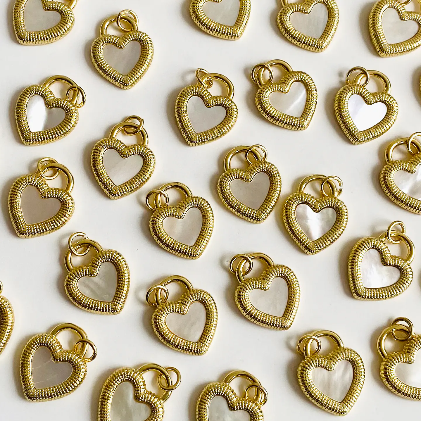 DIJE ✦ CORAZON EN RODIO 14*17 MM 1