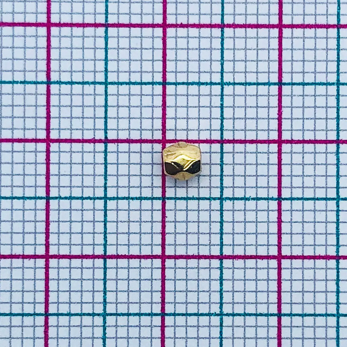 SEPARADOR ✦ Figura barril en baño de oro 3*3mm 2