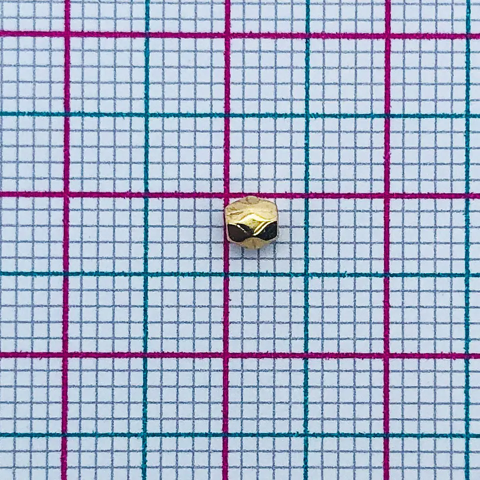 SEPARADOR ✦ Figura barril en baño de oro 3*3mm 2