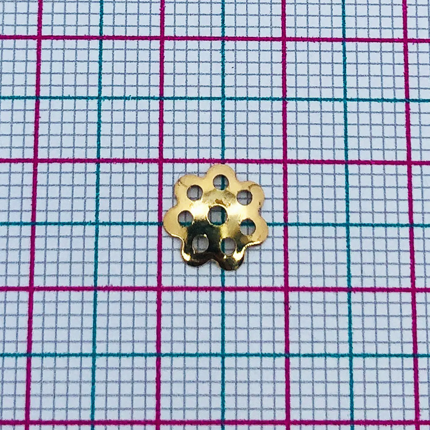 Cubre bola flor • Baño de oro • 8x8 mm                2