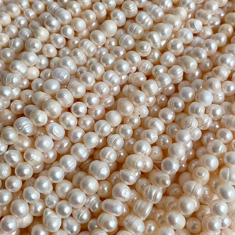 Perla de rio • 6x7 mm