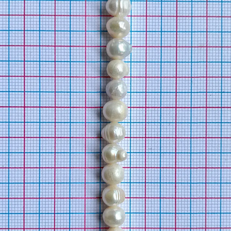 Perla de rio blanca • 7x7 mm 2