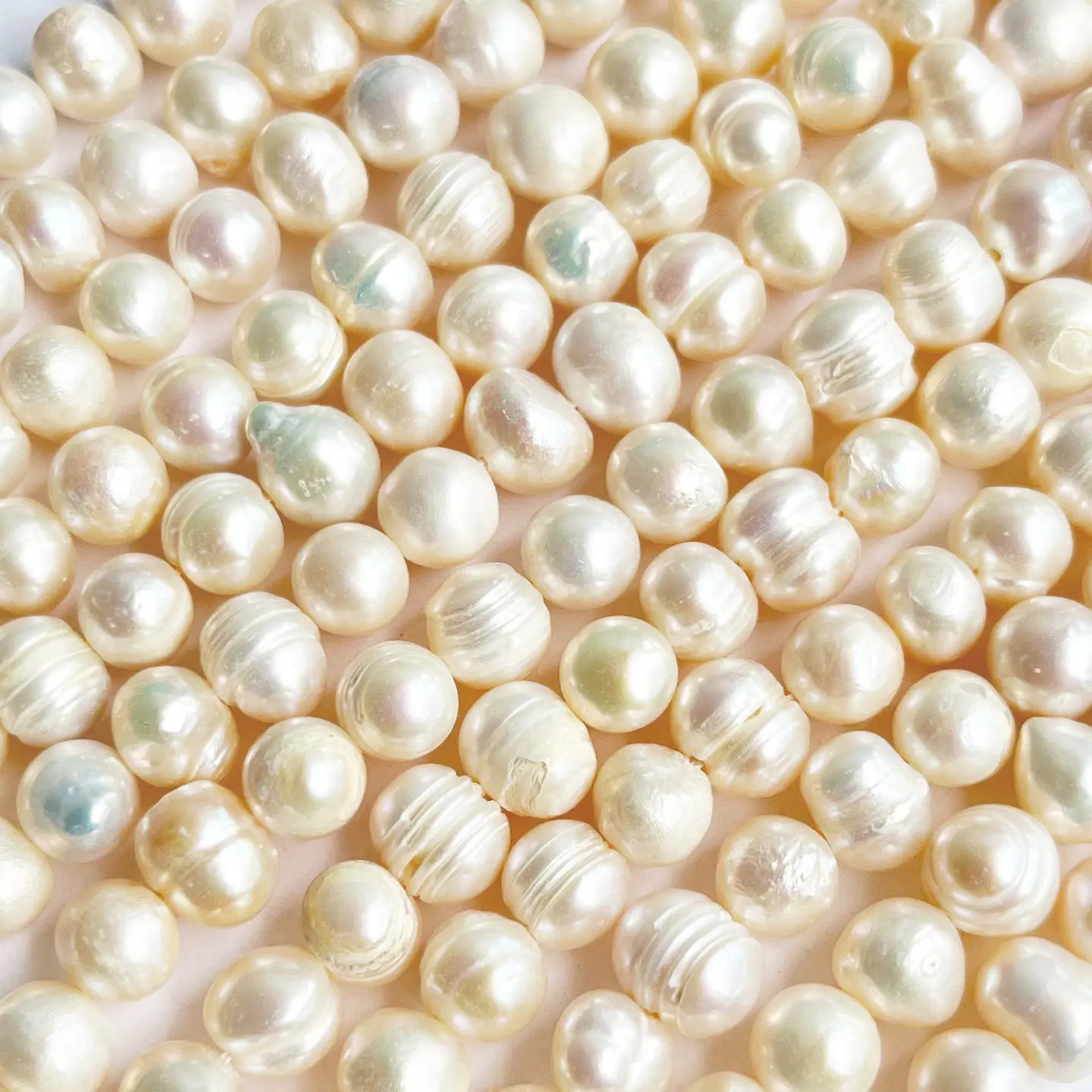 Perla de rio blanca • 7x7 mm 1