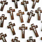 Cruz Estampada Plateada • Madera • 42x25 mm - thumbnail 1