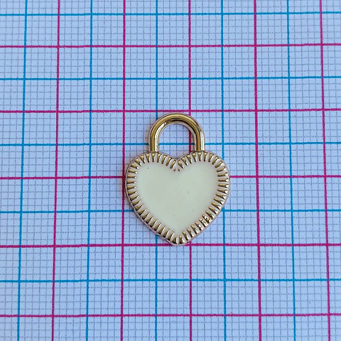 Dije Corazón Candado • Zamak Resina • 16x20 mm