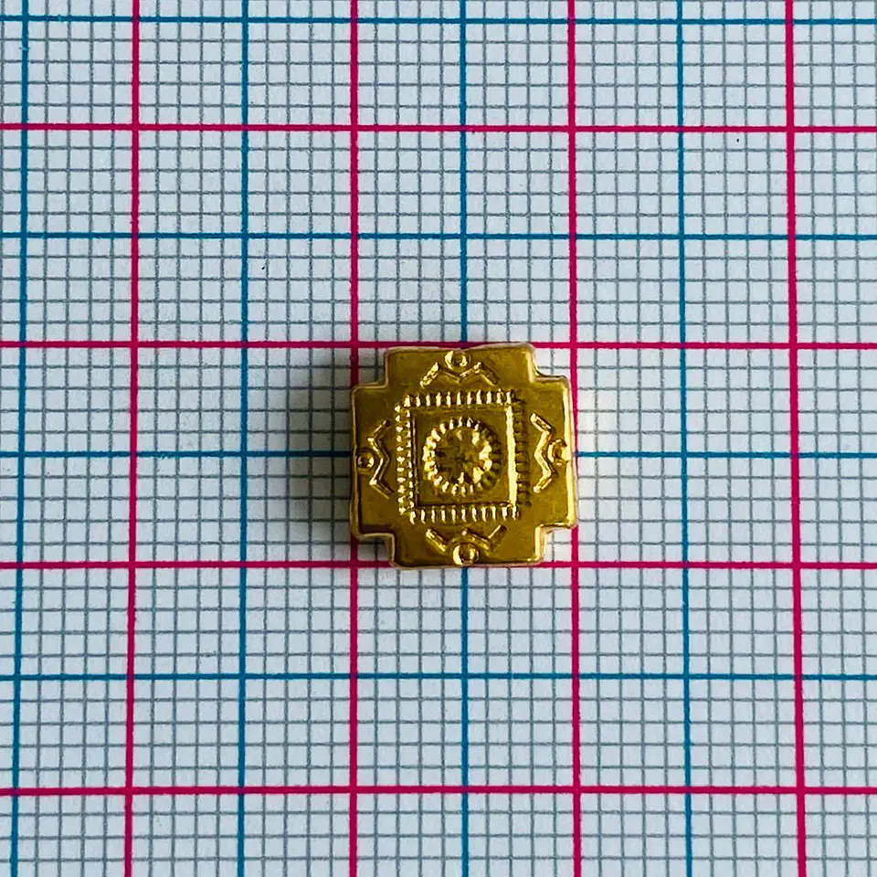 Separador Cuadrado Cruz Inca • Baño de Oro • 10x10 mm 2