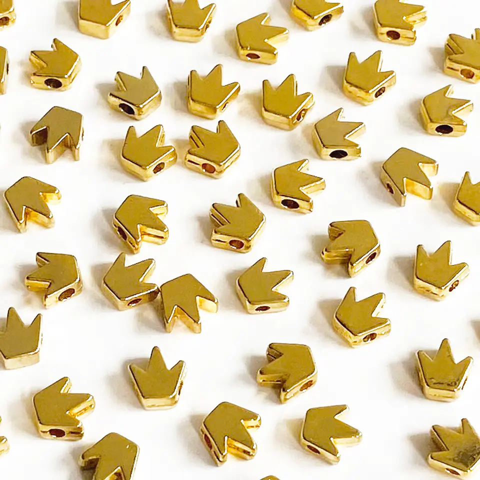 Dije Corona • Baño de Oro • 5x5 mm 1