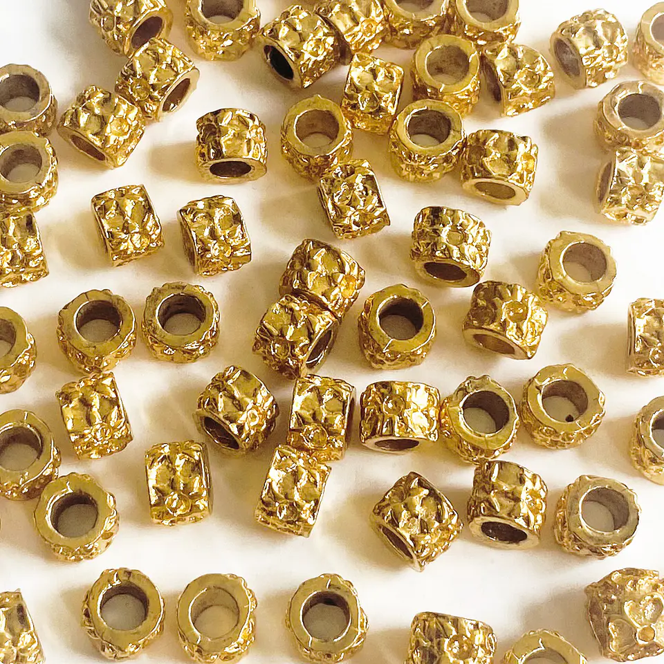 Separador Cilindro Corazón • Baño de Oro • 8x8 mm                 1