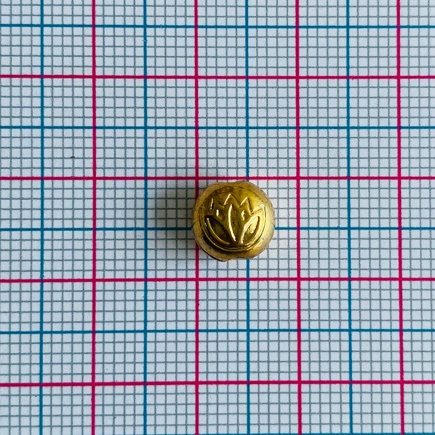 Separador Flor de Loto • Baño de Oro • 8x8 mm 2