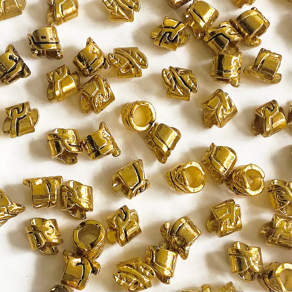 Separador Redondo Hojas • Baño de Oro • 7x8 mm 1