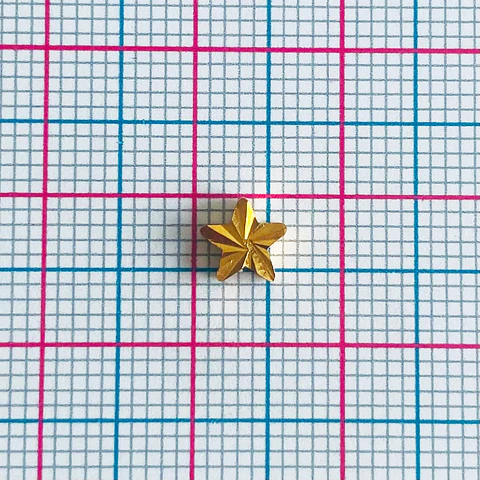 Separador Estrella Destello • Baño de Oro • 6x6 mm