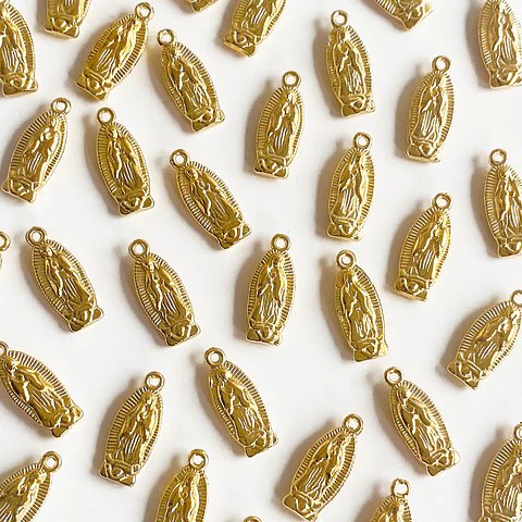 Dije Virgen de Guadalupe • Baño de Oro • 6x15 mm