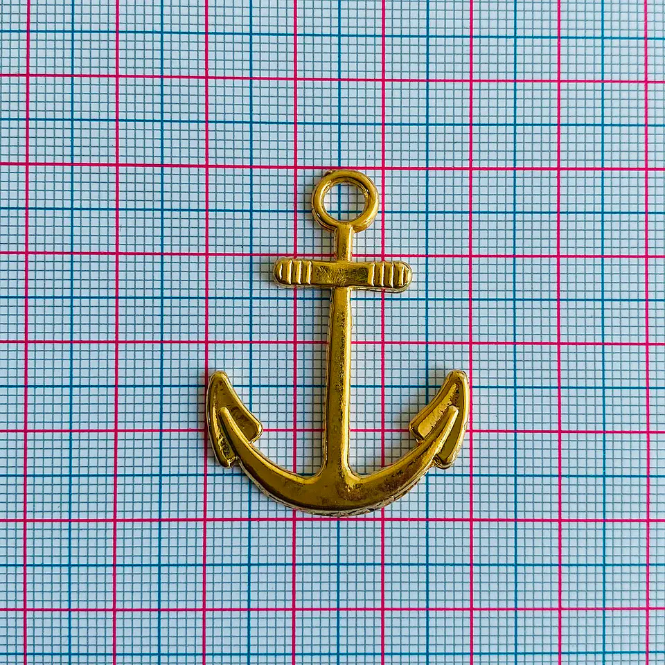 Dije Ancla • Baño de Oro • 30x40 mm          2