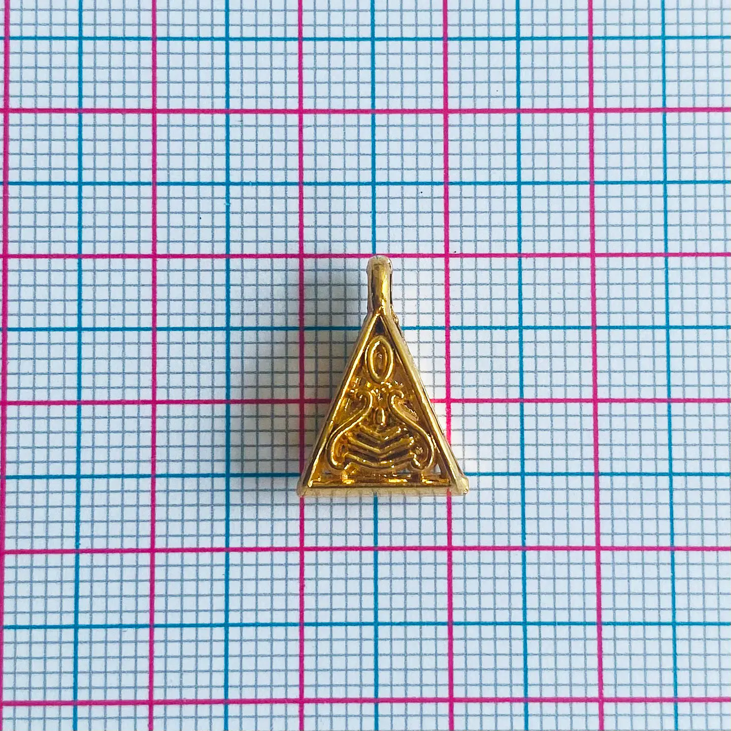 Portadije Triangular • Baño de Oro • 10x15 mm 2