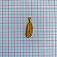 Dije de Pluma Labrada • Baño de Oro • 13x35 mm                                   - Miniatura 2