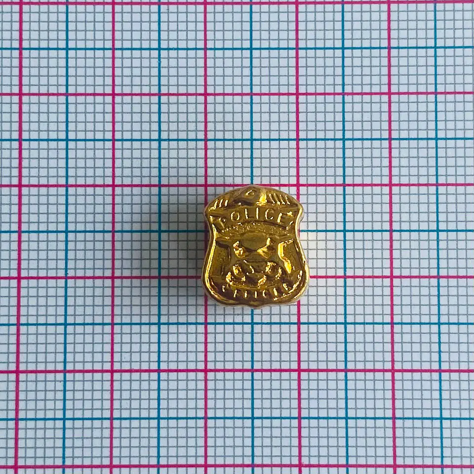 Separador Placa de Policía • Baño de Oro • 10x12 mm                                        2