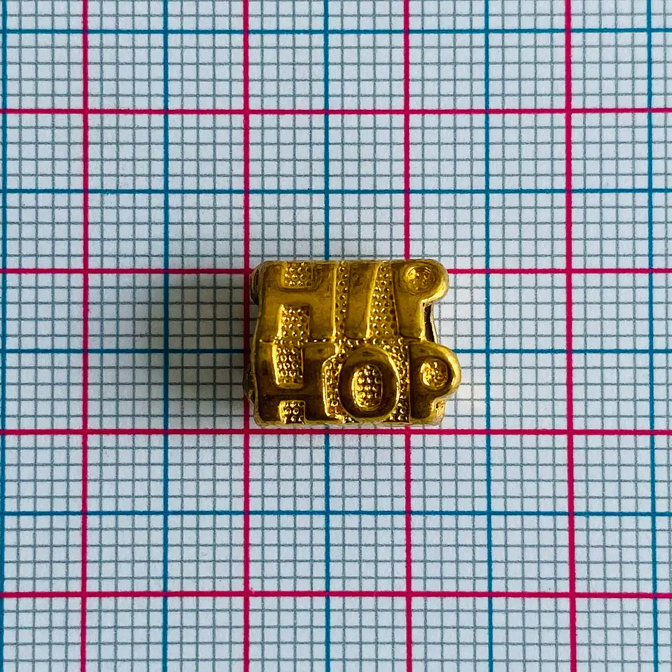 Separador Hip Hop • Baño de Oro • 13x10 mm 2