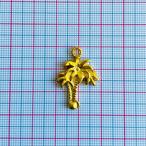 Dije de Palmera • Baño de Oro • 20x27 mm