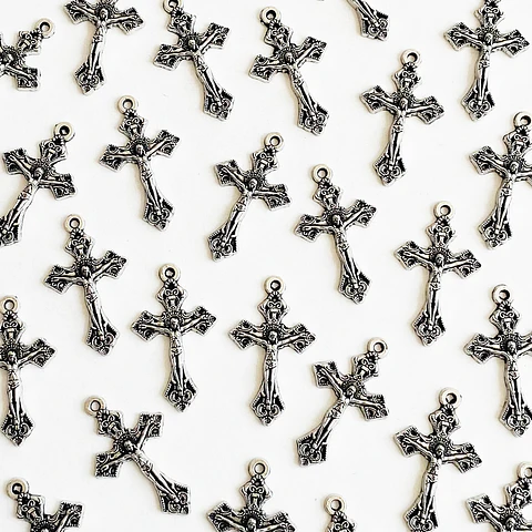 Dije Crucifijo Barroco • Zamak • 15x25 mm