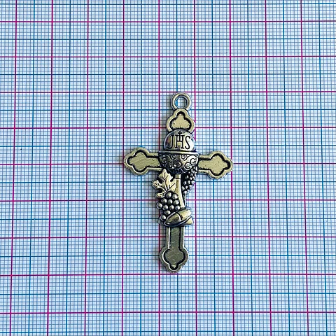 Dije Cruz de Primera Comunión • Zamak • 30x50 mm