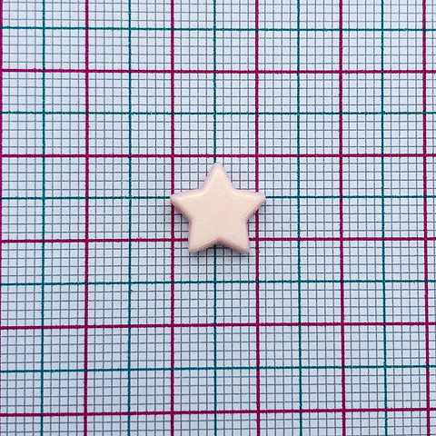 Separador Estrella Perlada • Plástica • 12x12 mm