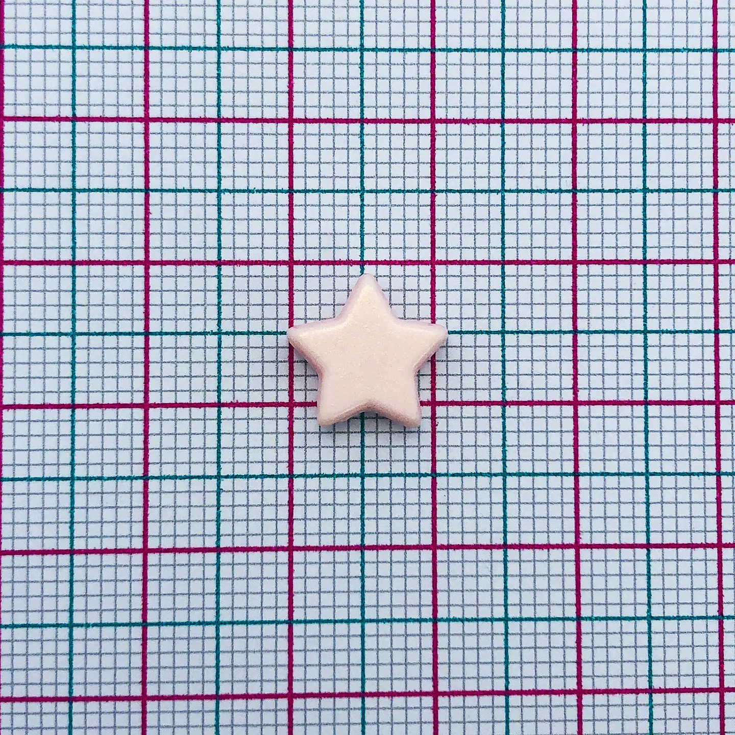 Separador Estrella Perlada • Plástica • 12x12 mm 2