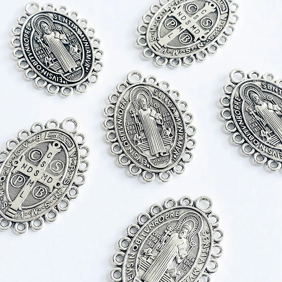 Medalla San Benito • Zamak • 43x30 mm 1
