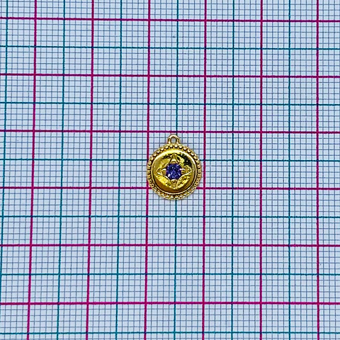 Dije Círculo Estrella • Baño de Oro • 10x12 mm