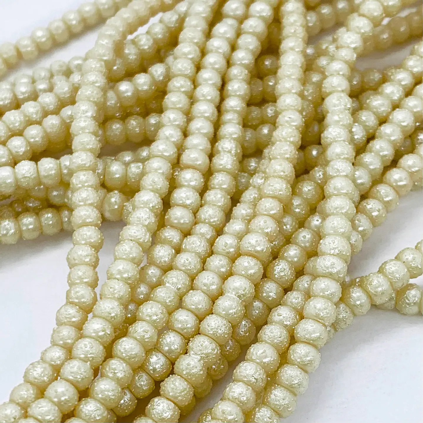 Perla Granulada • Plástica • 4 mm 7