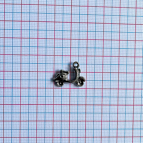 Dije moto scooter vintage • zamak • 15x19 mm
