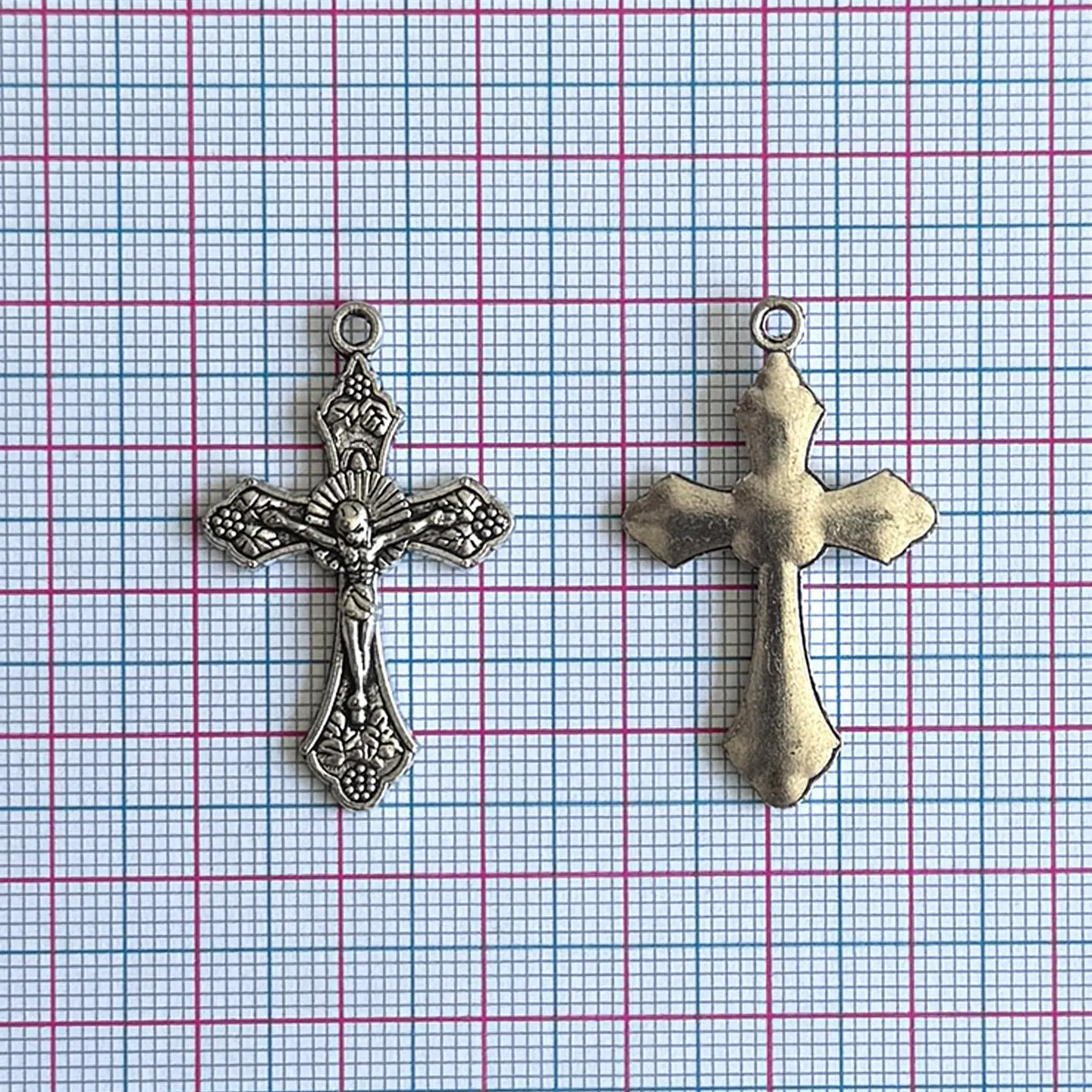 Dije Cruz Crucifijo • Zamak • 22x35 mm 2