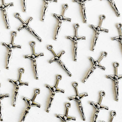 Dije Cruz Crucifijo Minimalista • Zamak • 13x27 mm