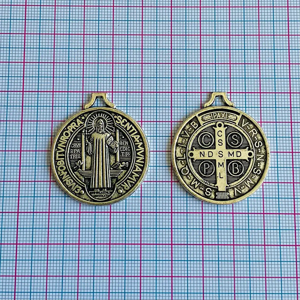 Dije Medalla San Benito Grande • Zamak • 34x38 mm 2