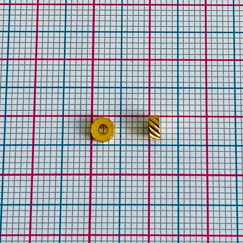 Separador Llanta Estriada • Acero • 4x4 mm