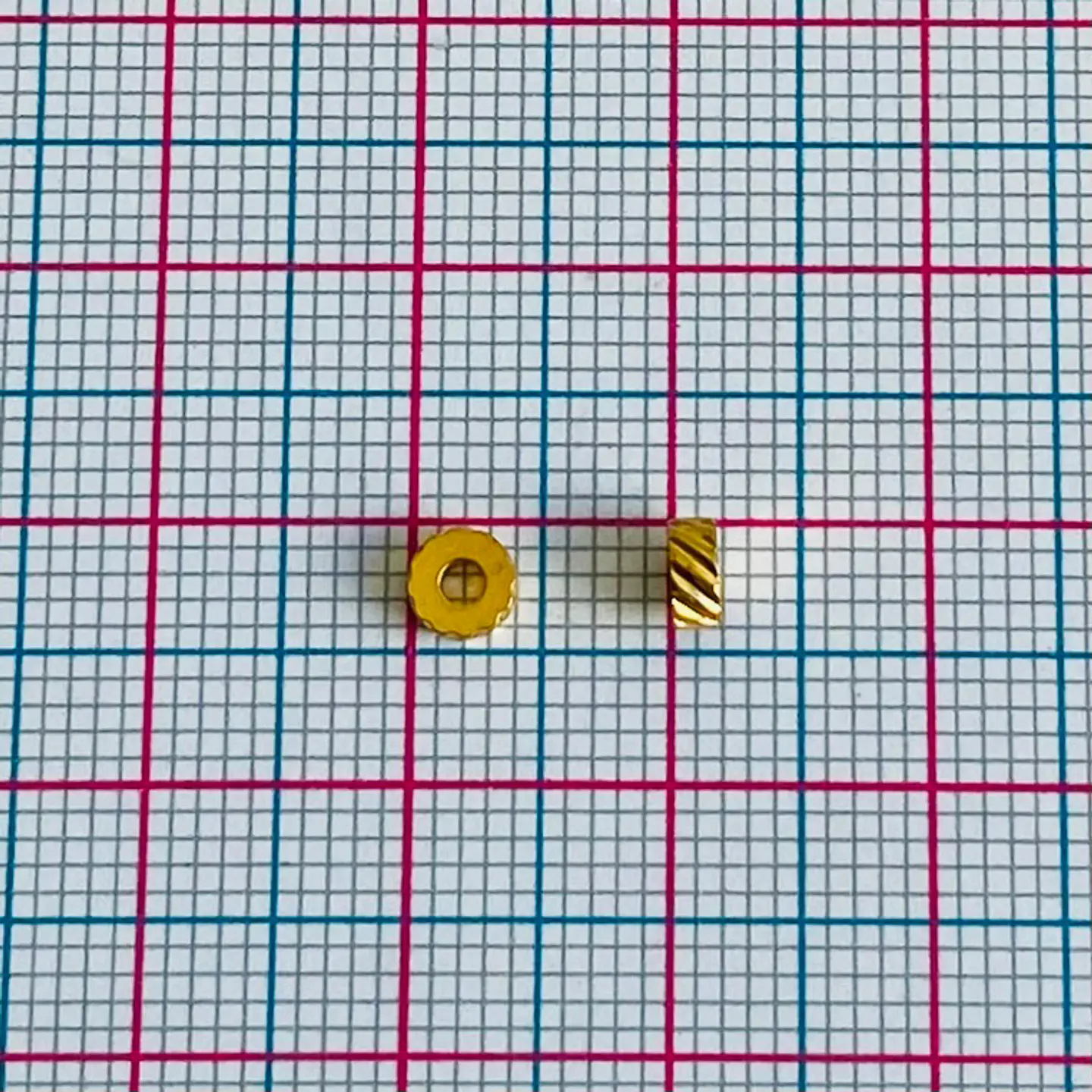 Separador Llanta Estriada • Acero • 4x4 mm 2