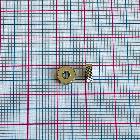 Separador Llanta Estriada Plateada • Acero • 6x6 mm