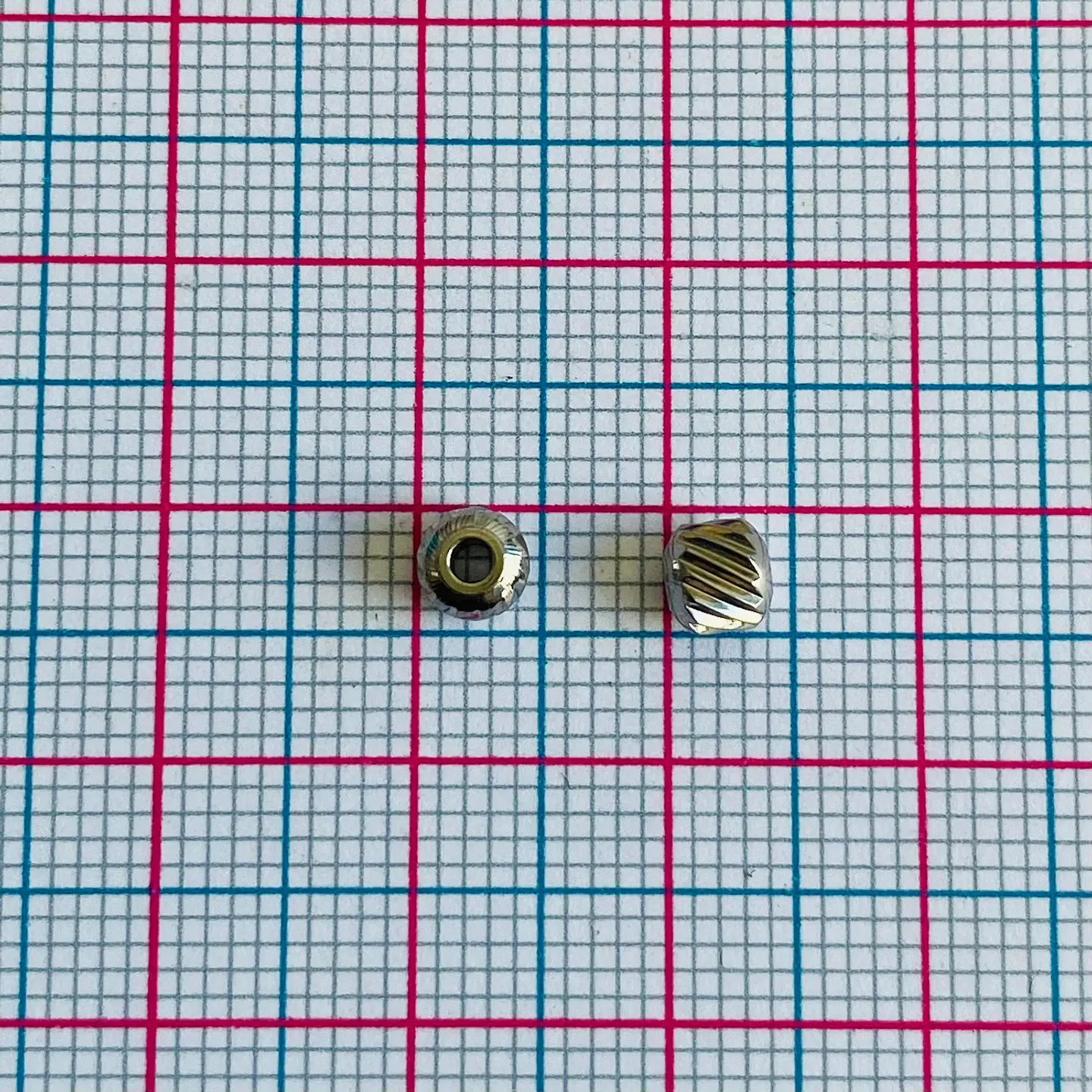 Separador Barril Estriado Plateado • Acero • 4x4 mm 2