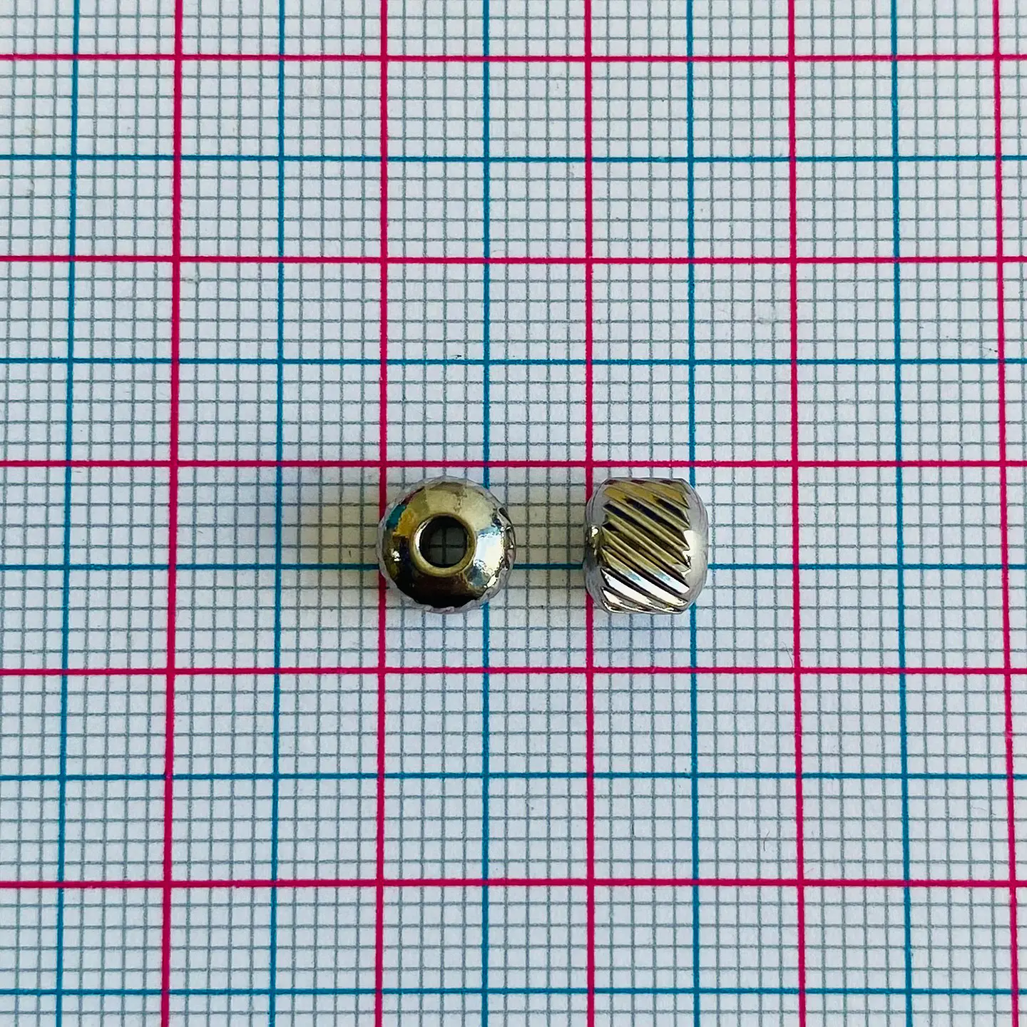 Separador de Barril Estriado Mediano Plateado • Acero • 6x6 mm 2